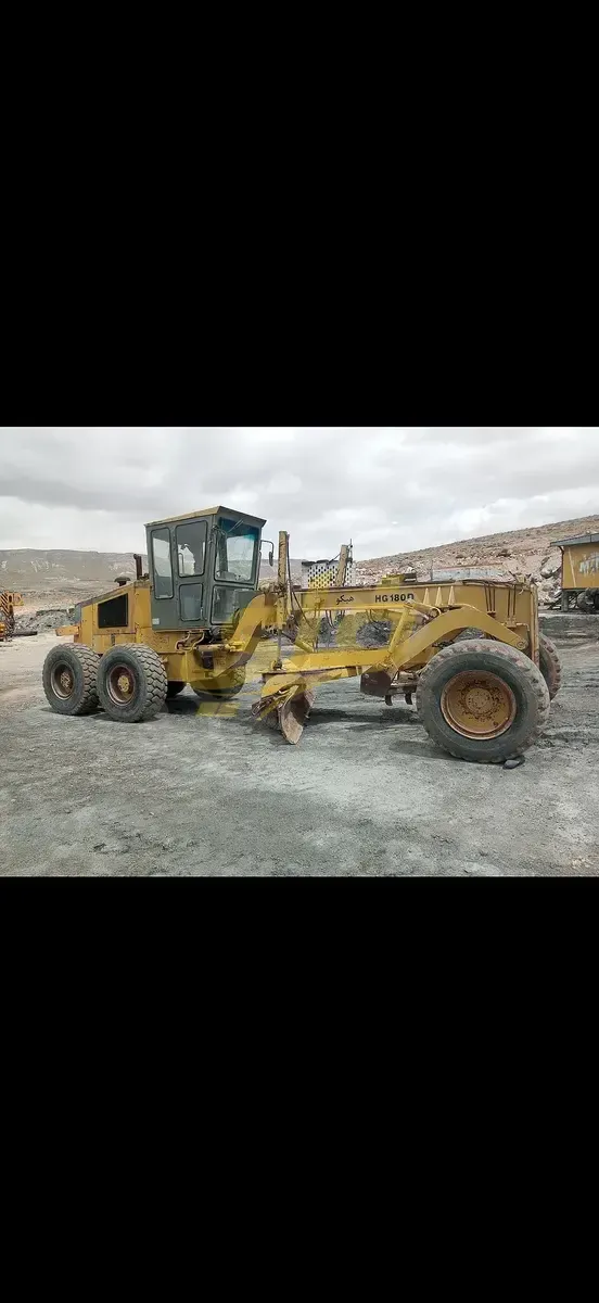 كريدر هيبكو HG180D موديل 2004 للبيع في دمشق